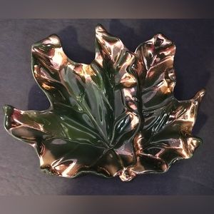 Vintage Ceramic Green Gold Trim Maple Leaf Shape Candy Bowl/Trinket Dish Signed